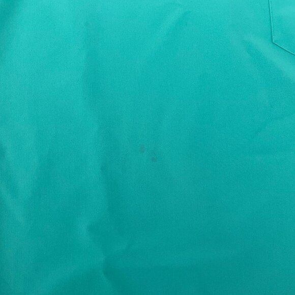 Figs (Surgical Green, Medium, Men, 3-Pocket Top) - Picture 3 of 4